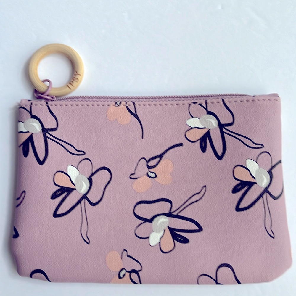 IPSY Makeup Bag Pouch Wood Zipper Pull Purple Floral